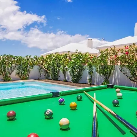 Playa Blanca Sleeps 8 Pool Air Con Wifi * פלאיה בלנקה