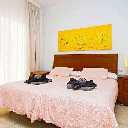 Playa Blanca Sleeps 8 Pool Air Con Wifi *