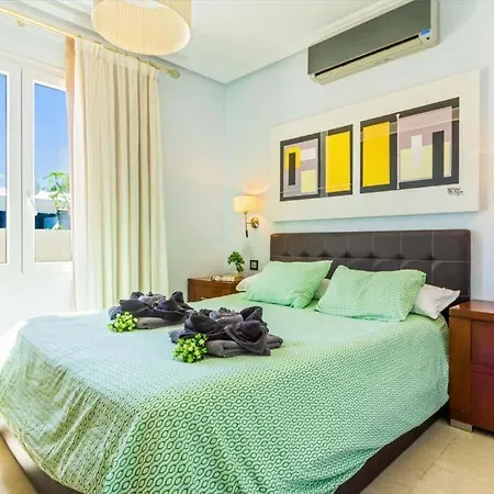 Playa Blanca Sleeps 8 Pool Air Con Wifi *